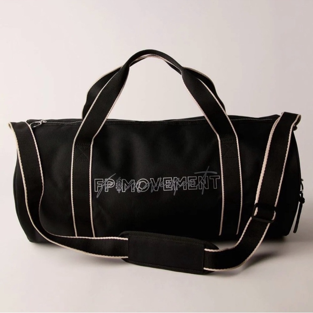 NEW NWT Free People FP movement old sport duffle black bag